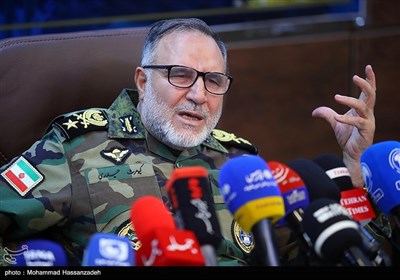 نشست خبری فرمانده نیروی زمینی ارتش