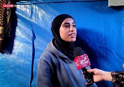 فی مشهد یعکس الاصرار على الحیاة فی غزة.. المرأة الفلسطینیة توفر احتیاجات عائلتها تحت القصف!