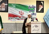 استکبار جهانی به دنبال ضربه زدن به اقتصاد کشور است