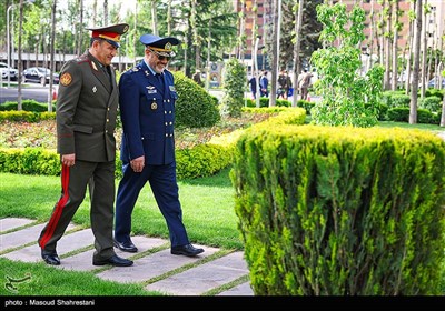 دیدار وزرای دفاع ایران و تاجیکستان