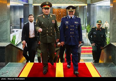 دیدار وزرای دفاع ایران و تاجیکستان