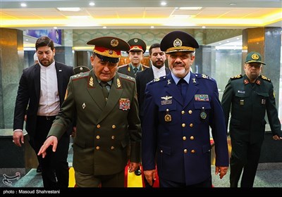 دیدار وزرای دفاع ایران و تاجیکستان