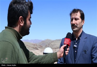 بازدید خبرنگاران تسنیم زنجان به همراه مدیران آب منطقه‌ای از سد تهم زنجان