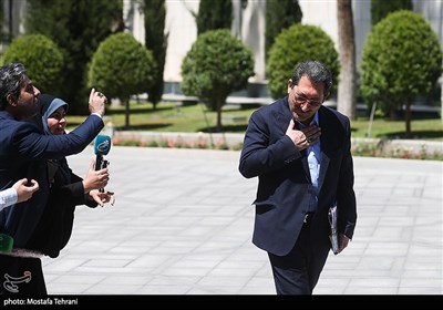  سید محمد اتابک وزیر صنعت، معدن و تجارت