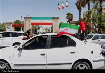 حرکت کاروان خودرویی مردم اصفهان برای شرکت در اجتماع قیام مردمی&quot; انا علی العهد&quot;