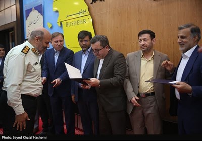 تحویل 5200 اسناد مالکیت اراضی دولتی و زراعی استان بوشهر