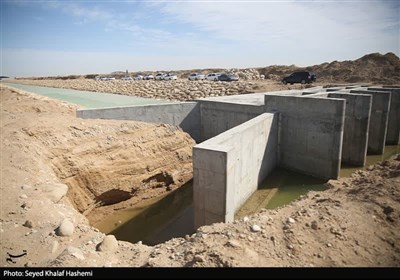 بررسی پروژه‌های بندری و سرمایه‌گذاری تنگستان