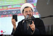 کسانی که خدا را نمیبینند به کدخدا دل میبندند