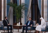 دیدار نخستوزیر عراق با رییس دولت موقت سوریه در دوحه