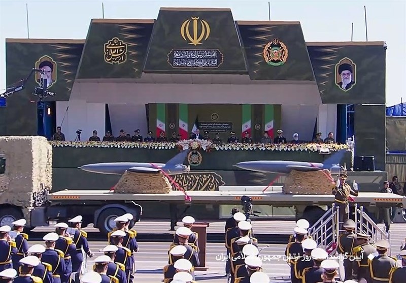 ایران .. استعراض یوم الجیش حضره الرئیس بزشکیان