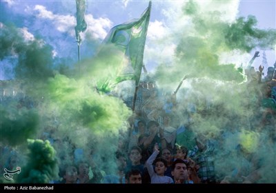 دیدار تیم‌های فوتبال خیبر خرم‌آباد و نساجی مازندران