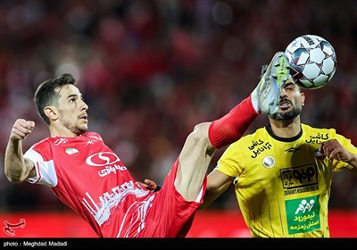دیدار تیم های فوتبال پرسپولیس و سپاهان