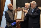 تقدیر وزیر میراث فرهنگی از مرمتکار خراسان جنوبی