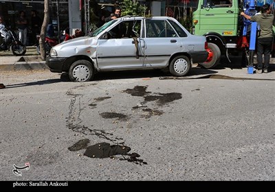واژگونی غیرمعمول یک دستگاه پراید در یکی از خیابان‌های کرمان