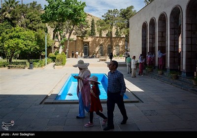 بمناسبت یکم اردیبهشت روز بزرگداشت سعدی
