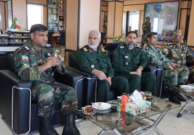 ارتش تابلوی آزادی و آزادگی را در تاریخ ترسیم کرد ارتش تابلوی آزادی و آزادگی را در تاریخ ترسیم کرد