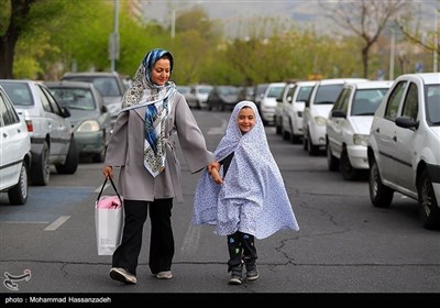 در حاشیه اقامه نماز عید فطر در شهرک اکباتان 