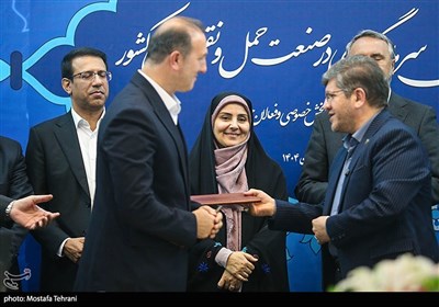 فرزانه صادق وزیر راه و شهرسازی