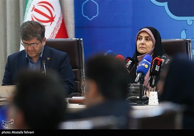 فرزانه صادق وزیر راه و شهرسازی