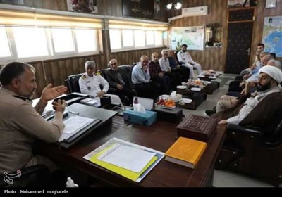 تجلیل از بازماندگان ناو جوشن در بوشهر
