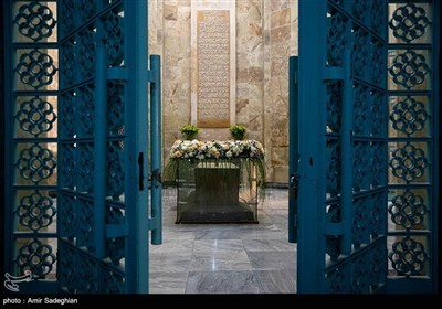 День памяти Саади, великого иранского поэта и писателя