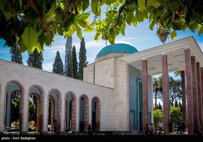 День памяти Саади, великого иранского поэта и писателя