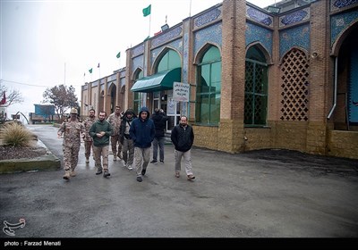 در این گزارش تصویری، تعدادی از خبرنگاران از محل یادمان مرصاد و شکست منافقان ، پایگاه مرزبانی سپاه پاسداران در ارتفاعات بمو بازدید کردند. آخرین بازدید نیز پایگاه مرزی سپاه پاسداران در شهرستان جوانرود بود.