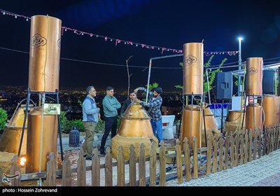 جشنواره گلاب و گلابگیری در پارک پرواز