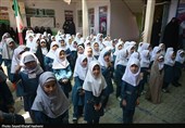 شوق دانشآموزان در دیدار با نماینده ولی فقیه در استان بوشهر