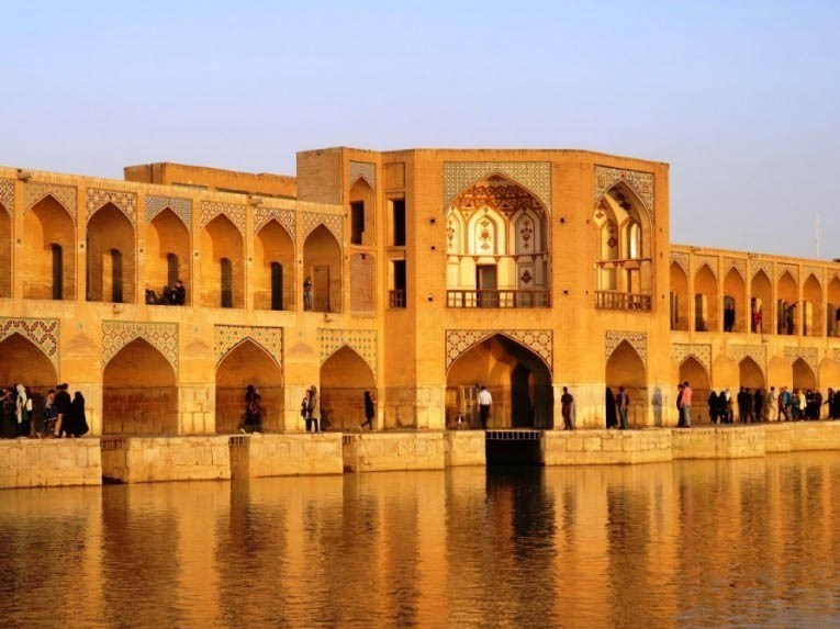 اصفهان،هتل،سفر،رزرو،تجربه،شهر،سنتي،جهان،اقامتگاه،ديدني،قدم،ت ...
