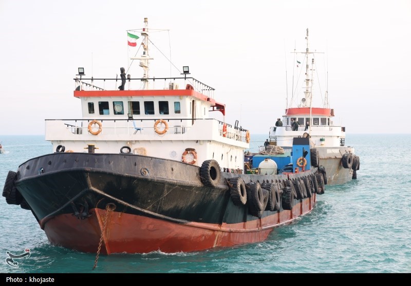 کشف 1.5 میلیون لیتر گازوئیل قاچاق توسط سپاه در خلیج فارس- عک ...