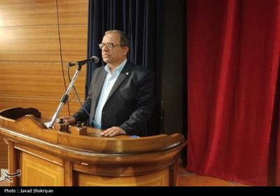 تقدیر از پاکبانان و باغبانان شهرداری بوشهر