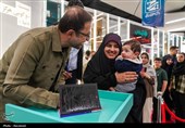 جشن امضای کتاب «ن ی س ت» فاضل نظری در شیراز