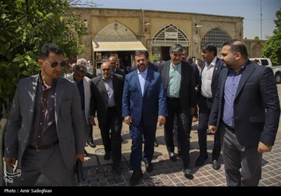 بازدید استاندار فارس از وضعیت بازار سنتی وکیل