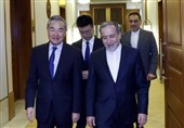 حمایت وانگ یی از مذاکرات ایران و آمریکا و مخالفت با تحریمها