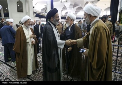 حضور حجت السلام والمسلمین نواب در نماز جمعه قم