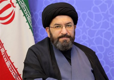 ارج نهادن به مقام کارگر محدود با چند کار نمادین نشود