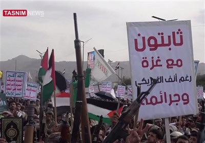 مظاهرة حاشدة فی صنعاء تأکیدا على الثبات مع غزة رغم جرائم الأمریکی والصهیونی ضد الیمن
