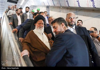 بازدید آیت الله سید احمد علم‌الهدی نماینده ولی فقیه و امام جمعه مشهد از پروژه خط سه مترو مشهد 
