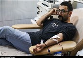 اهدای خون به مجروحان انفجار در بندر شهید رجایی