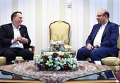 علی نجاد: إیران مستعدة لفتح آفاق جدیدة مع الاتحاد العالمی للموای تای