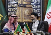 سفیر السعودیة فی إیران یلتقی ممثل ولی الفقیه فی شؤون الحج والزیارة