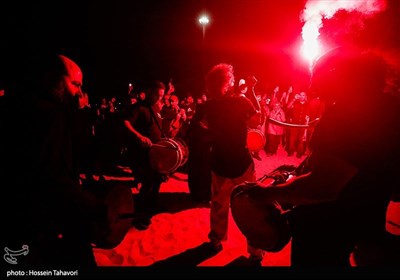 سوگواری ساکنین کیش برای جان‌باختگان حادثه بندر عباس