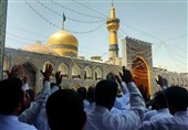 ورود کاروان خدام کرمانی چایخانه به حرم مطهر امام رضا(ع)