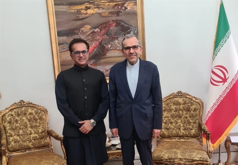  رایزنی سفیر پاکستان در تهران با تخت روانچی 
