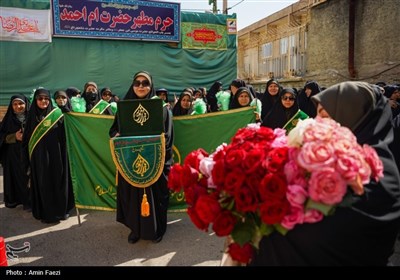 شادپیمایی دختران احمدی در شیراز برگزار شد