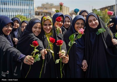 شادپیمایی دختران احمدی در شیراز برگزار شد