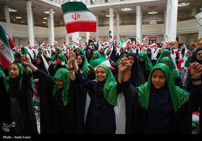 شادپیمایی دختران احمدی در شیراز برگزار شد