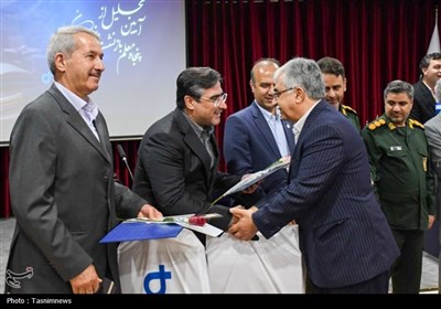 تقدیر از 50 معلم بازنشسته زنجان به همت خبرگزاری تسنیم