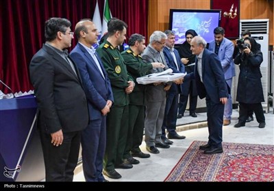 تقدیر از 50 معلم بازنشسته زنجان به همت خبرگزاری تسنیم